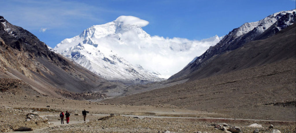 Trekking to Everest
